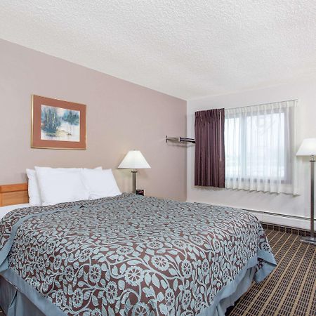 Days Inn By Wyndham Fond Du Lac Exterior foto